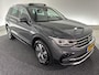Volkswagen Tiguan 1.4 TSI eHybrid R-Line Business+ | CARPLAY | TREKHAAK | SCHUIF-KANTEL DAK |