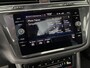 Volkswagen Tiguan 1.4 TSI eHybrid R-Line Business+ | CARPLAY | TREKHAAK | SCHUIF-KANTEL DAK |
