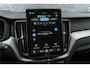 Volvo XC60 2.0 T6 Plug-in hybrid AWD Essential | PHEV Long Range | Trekhaak | Achteruitrijcamera | Parkeersensoren | All-Season banden | Cruise Control Adaptief | BLIS | Stoelverwarming voor en achter | Navigatie Google Maps | Apple Carplay | Android Auto
