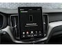 Volvo XC60 2.0 T6 Plug-in hybrid AWD Essential | PHEV Long Range | Trekhaak | Achteruitrijcamera | Parkeersensoren | All-Season banden | Cruise Control Adaptief | BLIS | Stoelverwarming voor en achter | Navigatie Google Maps | Apple Carplay | Android Auto