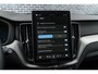 Volvo XC60 2.0 T6 Plug-in hybrid AWD Essential | PHEV Long Range | Trekhaak | Achteruitrijcamera | Parkeersensoren | All-Season banden | Cruise Control Adaptief | BLIS | Stoelverwarming voor en achter | Navigatie Google Maps | Apple Carplay | Android Auto