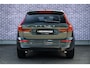 Volvo XC60 T6 Plug-in hybrid AWD Essential | Gratis Trekhaak | Adaptieve Cruise Control | Park Assist | Stoelverwarming Voor + Achter | Getint Glas | Leder | Driver Assist Pack | Stuurverwarming | All Season Banden | Zwarte Hemelbekleding