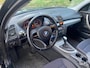 BMW 1-Serie 118i Business Line 5-Drs Automaat Airco Electr. pakket Audio/CD LMV 16" ABS Colorpakket ESP Cruise Dealerond. Nw Apk!