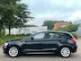 BMW 1-Serie 118i Business Line 5-Drs Automaat Airco Electr. pakket Audio/CD LMV 16" ABS Colorpakket ESP Cruise Dealerond. Nw Apk!