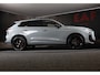 Audi Q3 1.5 200kW e-hybrid S Line / Head Up / Sonos / Memory / 360 Camera / Acc / Lane Assist / Dode Hoek / Open Pano / 20 Inch