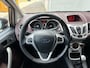 Ford Fiesta 1.25i Titanium 5-Deurs 60 PK. Zuinige en zeer fijn rijdende auto !!! Distributieriem vervangen bij 131.000 KM !! Alle keuringen toegestaan !