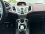 Ford Fiesta 1.25i Titanium 5-Deurs 60 PK. Zuinige en zeer fijn rijdende auto !!! Distributieriem vervangen bij 131.000 KM !! Alle keuringen toegestaan !