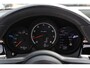 Porsche Macan 2.9 Turbo / Panoramadak / 360Camera / Adaptieve Stoelen / Luchtvering / Matrix LED / Sportuitlaat / 21'' / Sportchrono / Dodehoek / CarPlay / Stoel+Stuurverwarming / Dodehoek / DAB / ACC