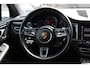 Porsche Macan 2.9 Turbo / Panoramadak / 360Camera / Adaptieve Stoelen / Luchtvering / Matrix LED / Sportuitlaat / 21'' / Sportchrono / Dodehoek / CarPlay / Stoel+Stuurverwarming / Dodehoek / DAB / ACC