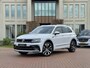 Volkswagen Tiguan 2.0 TSI 4Motion Highline Business R Apple Carplay - Panoramadak - Trekhaak
