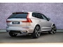 Volvo XC60 T8 Plug-in hybrid AWD Ultra Dark Exec. Ed. | Google | Long Range | Bowers & Wilkins Audio | Luchtvering | Gelamineerd Zijruiten Rondom | Stoelmassage & Ventilatie | Getint Glas | LED Koplampen | Stoel-/Stuurverwarming | Dodehoekdetectie | Keyless | Zitverlenging | 22" LM