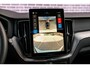 Volvo XC60 T8 Plug-in hybrid AWD Ultra Dark Exec. Ed. | Google | Long Range | Bowers & Wilkins Audio | Luchtvering | Gelamineerd Zijruiten Rondom | Stoelmassage & Ventilatie | Getint Glas | LED Koplampen | Stoel-/Stuurverwarming | Dodehoekdetectie | Keyless | Zitverlenging | 22" LM