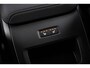 Volvo XC60 T8 Plug-in hybrid AWD Ultra Dark Exec. Ed. | Google | Long Range | Bowers & Wilkins Audio | Luchtvering | Gelamineerd Zijruiten Rondom | Stoelmassage & Ventilatie | Getint Glas | LED Koplampen | Stoel-/Stuurverwarming | Dodehoekdetectie | Keyless | Zitverlenging | 22" LM