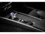 Volvo XC60 T8 Plug-in hybrid AWD Ultra Dark Exec. Ed. | Google | Long Range | Bowers & Wilkins Audio | Luchtvering | Gelamineerd Zijruiten Rondom | Stoelmassage & Ventilatie | Getint Glas | LED Koplampen | Stoel-/Stuurverwarming | Dodehoekdetectie | Keyless | Zitverlenging | 22" LM