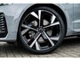 Volvo XC60 T8 Plug-in hybrid AWD Ultra Dark Exec. Ed. | Google | Long Range | Bowers & Wilkins Audio | Luchtvering | Gelamineerd Zijruiten Rondom | Stoelmassage & Ventilatie | Getint Glas | LED Koplampen | Stoel-/Stuurverwarming | Dodehoekdetectie | Keyless | Zitverlenging | 22" LM