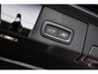 Volvo XC60 T8 Plug-in hybrid AWD Ultra Dark Exec. Ed. | Google | Long Range | Bowers & Wilkins Audio | Luchtvering | Gelamineerd Zijruiten Rondom | Stoelmassage & Ventilatie | Getint Glas | LED Koplampen | Stoel-/Stuurverwarming | Dodehoekdetectie | Keyless | Zitverlenging | 22" LM