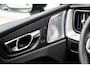 Volvo XC60 T8 Plug-in hybrid AWD Ultra Dark Exec. Ed. | Google | Long Range | Bowers & Wilkins Audio | Luchtvering | Gelamineerd Zijruiten Rondom | Stoelmassage & Ventilatie | Getint Glas | LED Koplampen | Stoel-/Stuurverwarming | Dodehoekdetectie | Keyless | Zitverlenging | 22" LM