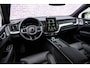 Volvo XC60 T8 Plug-in hybrid AWD Ultra Dark Exec. Ed. | Google | Long Range | Bowers & Wilkins Audio | Luchtvering | Gelamineerd Zijruiten Rondom | Stoelmassage & Ventilatie | Getint Glas | LED Koplampen | Stoel-/Stuurverwarming | Dodehoekdetectie | Keyless | Zitverlenging | 22" LM