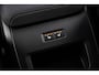 Volvo XC60 T8 Plug-in hybrid AWD Ultra Dark Exec. Ed. | Google | Long Range | Bowers & Wilkins Audio | Luchtvering | Gelamineerd Zijruiten Rondom | Stoelmassage & Ventilatie | Getint Glas | LED Koplampen | Stoel-/Stuurverwarming | Dodehoekdetectie | Keyless | Zitverlenging | 22" LM