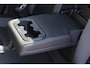 Volvo V60 T6 Plug-in hybrid AWD Ultra Dark | Beschikbaar vanaf 10-2026 | Exterieur Styling Kit | Adaptieve Cruise Control met Pilot Assist | Premium audio by Harman Kardon | 360 graden camera | Elektrisch bedienbaar panoramisch schuif-/kanteldak | Stoelverwarming | Elektrische voorstoelen met geheugen | Stuurwielverwarming | Semi-elektrische trekhaak |
