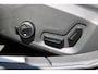 Volvo V60 T6 Plug-in hybrid AWD Ultra Dark | Beschikbaar vanaf 10-2026 | Exterieur Styling Kit | Adaptieve Cruise Control met Pilot Assist | Premium audio by Harman Kardon | 360 graden camera | Elektrisch bedienbaar panoramisch schuif-/kanteldak | Stoelverwarming | Elektrische voorstoelen met geheugen | Stuurwielverwarming | Semi-elektrische trekhaak |