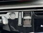 Peugeot E-3008 Launch Edition Dual Motor 73 kWh 325PK Automaat Navigatie, Rondomzichtcamera, Keyless, Panoramadak, Stoel & Stuurwielverwarming, Apple Carplay, Android Auto