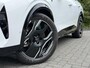Peugeot E-3008 Launch Edition Dual Motor 73 kWh 325PK Automaat Navigatie, Rondomzichtcamera, Keyless, Panoramadak, Stoel & Stuurwielverwarming, Apple Carplay, Android Auto