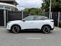 Peugeot E-3008 Launch Edition Dual Motor 73 kWh 325PK Automaat Navigatie, Rondomzichtcamera, Keyless, Panoramadak, Stoel & Stuurwielverwarming, Apple Carplay, Android Auto