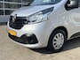 Renault Trafic Passenger 9-Persoons 1.6 dCi Euro 6 Airco Cruise control Navigatie Multimedia voorbereiding Bluetooth telefoon koppeling Parkeersensoren achter, Kombi Personenvervoer Groeps vervoer BTW EN BPM VRIJ!!!!