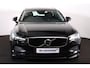 Volvo V90 T4 Momentum - IntelliSafe Assist - Adaptieve LED koplampen - Parkeercamera achter - Verwarmde voorstoelen, stuur & achterbank - Parkeersensoren achter - Inklapbare trekhaak - 18' LMV