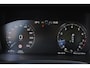 Volvo V90 T4 Momentum - IntelliSafe Assist - Adaptieve LED koplampen - Parkeercamera achter - Verwarmde voorstoelen, stuur & achterbank - Parkeersensoren achter - Inklapbare trekhaak - 18' LMV