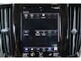 Volvo V90 T4 Momentum - IntelliSafe Assist - Adaptieve LED koplampen - Parkeercamera achter - Verwarmde voorstoelen, stuur & achterbank - Parkeersensoren achter - Inklapbare trekhaak - 18' LMV