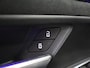 Mercedes-Benz B-klasse 250 e Business Solution AMG | Panoramadak | Memory | Trekhaak | Stoelverwarming | Widescreen | Sfeerverlichting |