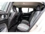 Volvo XC40 2.0 B3 Plus Bright | Trekhaak | 360 Graden Camera | Parkeersensoren | Parkeerverwarming | Keyless Entry | Elektrische Achterklep | Elektrisch Verstelbare Voorstoelen | Cruise Control Adaptief | BLIS | Harman Kardon Audio | Navigatie | Apple Carplay | Android Auto
