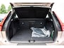 Volvo XC40 2.0 B3 Plus Bright | Trekhaak | 360 Graden Camera | Parkeersensoren | Parkeerverwarming | Keyless Entry | Elektrische Achterklep | Elektrisch Verstelbare Voorstoelen | Cruise Control Adaptief | BLIS | Harman Kardon Audio | Navigatie | Apple Carplay | Android Auto