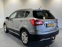 Suzuki S-Cross 1.0 Boosterjet Exclusive | Lichtmetalen Velgen 17" | Voorstoelen Verwarmd | Cruise Control | LED Koplampen | Airco |