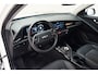 Kia Niro EV e-Niro DynamicLine 64.8 kWh 3-fase [ Navi Adapt.cruise Camera Stoel-en stuurverwarming ]