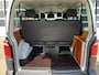 Volkswagen Transporter Kombi 2.0 TDI L1H1 BTW EN BPM VRIJ!! Euro 6 Airco Cruise controle 8-Persoons Automaat Parkeersensoren voor en achter Telefoonverbinding Ex overheid! 1e eigenaar Personenbus Groepsvervoer Taxi Combi Tourer