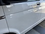 Volkswagen Transporter Kombi 2.0 TDI L1H1 BTW EN BPM VRIJ!! Euro 6 Airco Cruise controle 8-Persoons Automaat Parkeersensoren voor en achter Telefoonverbinding Ex overheid! 1e eigenaar Personenbus Groepsvervoer Taxi Combi Tourer