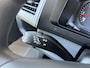 Volkswagen Transporter Kombi 2.0 TDI L1H1 BTW EN BPM VRIJ!! Euro 6 Airco Cruise controle 8-Persoons Automaat Parkeersensoren voor en achter Telefoonverbinding Ex overheid! 1e eigenaar Personenbus Groepsvervoer Taxi Combi Tourer