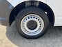 Volkswagen Transporter Kombi 2.0 TDI L1H1 BTW EN BPM VRIJ!! Euro 6 Airco Cruise controle 8-Persoons Automaat Parkeersensoren voor en achter Telefoonverbinding Ex overheid! 1e eigenaar Personenbus Groepsvervoer Taxi Combi Tourer