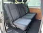 Volkswagen Transporter Kombi 2.0 TDI L1H1 BTW EN BPM VRIJ!! Euro 6 Airco Cruise controle 8-Persoons Automaat Parkeersensoren voor en achter Telefoonverbinding Ex overheid! 1e eigenaar Personenbus Groepsvervoer Taxi Combi Tourer