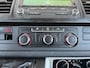 Volkswagen Transporter Kombi 2.0 TDI L1H1 BTW EN BPM VRIJ!! Euro 6 Airco Cruise controle 8-Persoons Automaat Parkeersensoren voor en achter Telefoonverbinding Ex overheid! 1e eigenaar Personenbus Groepsvervoer Taxi Combi Tourer