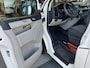 Volkswagen Transporter Kombi 2.0 TDI L1H1 BTW EN BPM VRIJ!! Euro 6 Airco Cruise controle 8-Persoons Automaat Parkeersensoren voor en achter Telefoonverbinding Ex overheid! 1e eigenaar Personenbus Groepsvervoer Taxi Combi Tourer