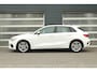Audi A3 Sportback 40 TFSIe 204pk Business edition | SoH 95% | Trekhaak Afneembaar | Adaptive Cruise | Climate Control | Smartphone Interface | Navigatie | Parkeersensoren Achter | Full LED