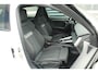 Audi A3 Sportback 40 TFSIe 204pk Business edition | SoH 95% | Trekhaak Afneembaar | Adaptive Cruise | Climate Control | Smartphone Interface | Navigatie | Parkeersensoren Achter | Full LED