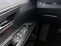 Peugeot 3008 1.2 130pk Allure Automaat | Trekhaak | Navigatie | Climate Control | Cruise Control | Camera | Dodehoekdetectie | 19"LMV |