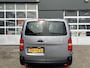 Citroën Jumpy 1.5 BlueHDi XL Marge BTW en BPM vrij!! Airco Cruise controle Trekhaak 2500kg Navigatiesysteem Personenvervoer 8-Persoons Parkeerhulp achter Apple carplay 1e eigenaar Euro 6 Bpm en Btw vrij voor particulier