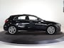 Mercedes-Benz A-klasse 250e Business Solution AMG | Panoramaschuifdak | Head-up display | Premium Plus | Stoelverwarming | 360° camera |