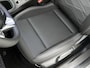 Jeep Avenger 1.2 110pk e-Hybrid Black Edition Automaat | Schuif-/Kanteldak | Winter-Pakket | Elektrische Klep | Navigatie | Adaptieve Cruise Control | Camera | 17"LMV | JBL | Keyless Entry/Start | LED |